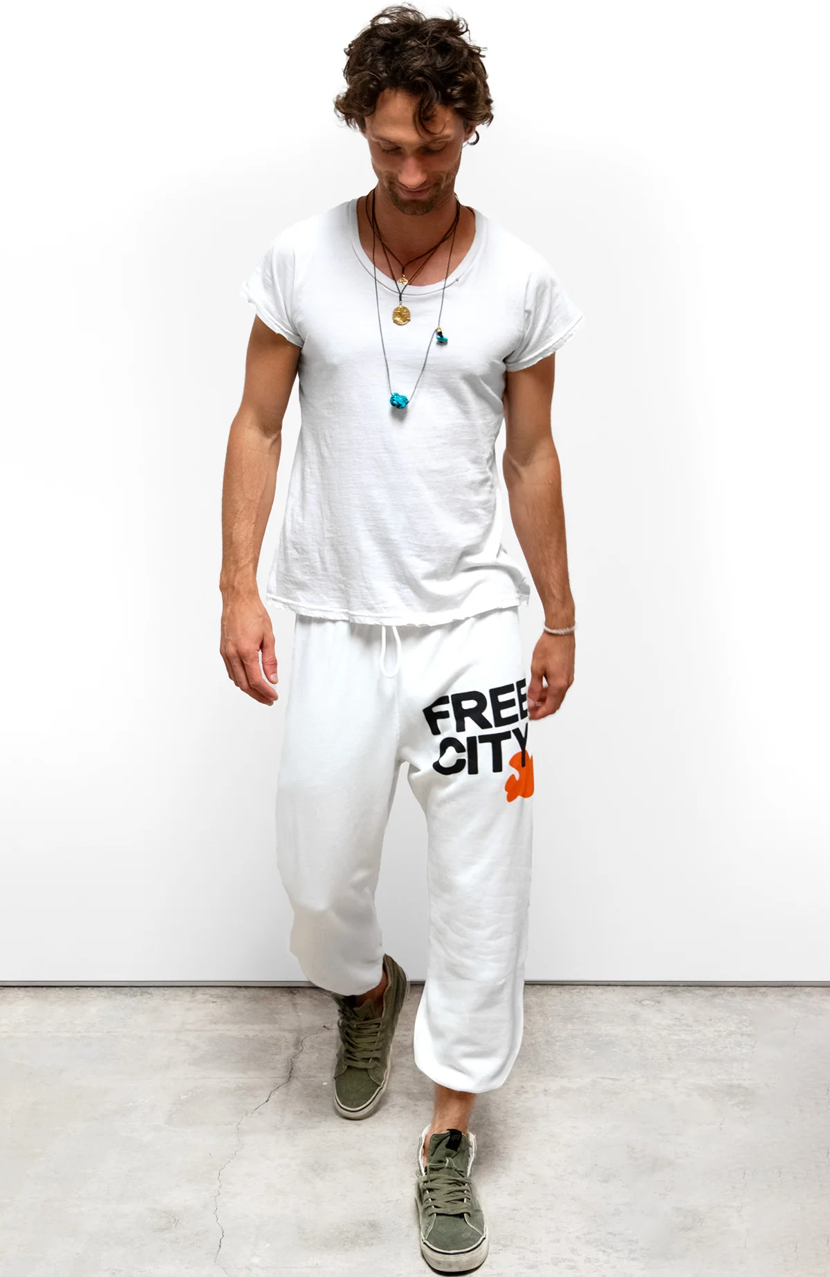 FREECITY sweatpant - chalk orange - Image 3
